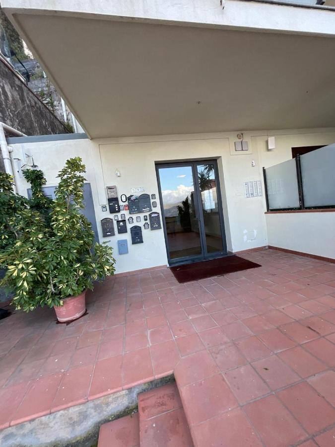 Sicilia Bedda Taormina Apartment Exterior photo
